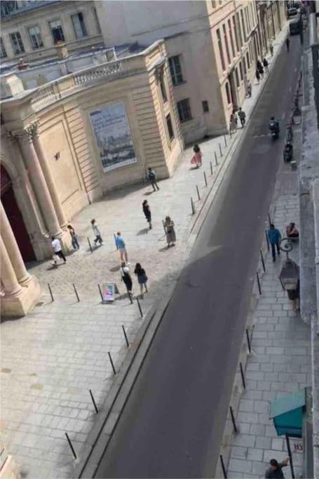 Le Marais, Fantastic View On Archives Nationales Apartment Париж Екстериор снимка